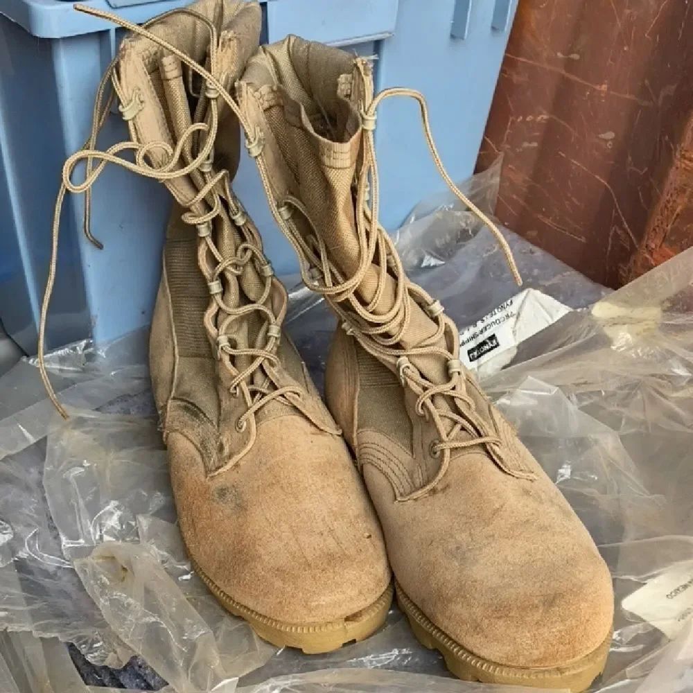 Men's Tan Combat Boots